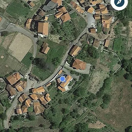 Casa Do Eiro רסנדה